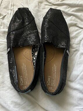 Black Toms